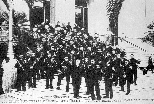 BANDA DI Gioia 1932 maestro Preite